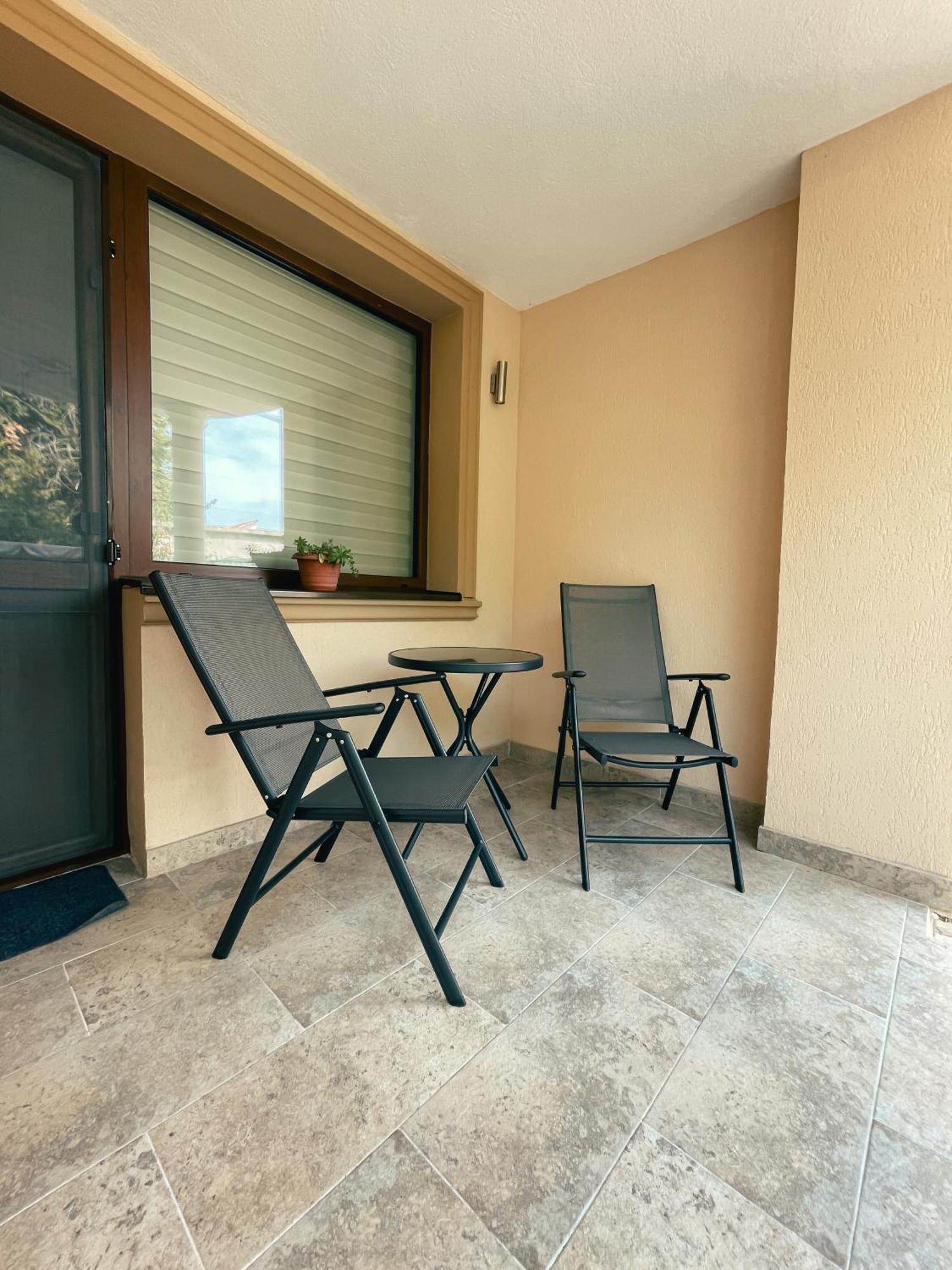 Cozy Glen Apartment Targu Mures Luaran gambar
